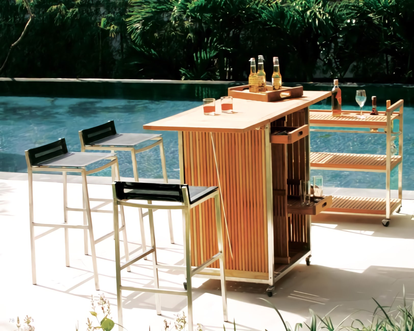 Inoxist "Teak" | Bar Tables