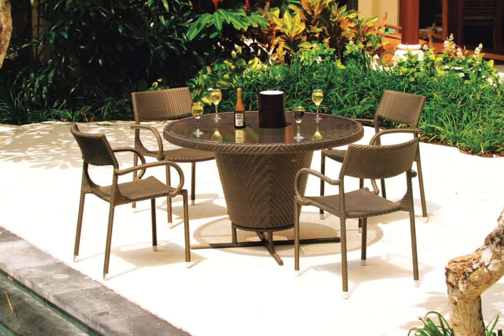 Belle "Wicker" | Outdoor Dining