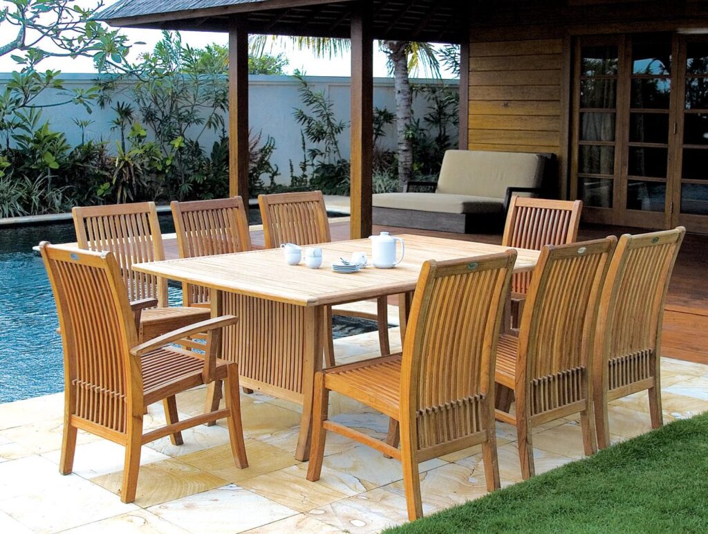 Brownsville "Teak" | Dining